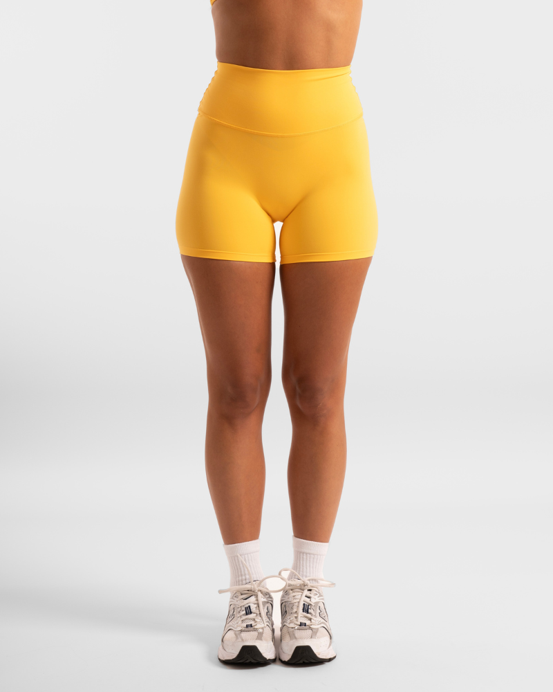 Not Your Basic Shorts - Amber (Invisible Scrunch)